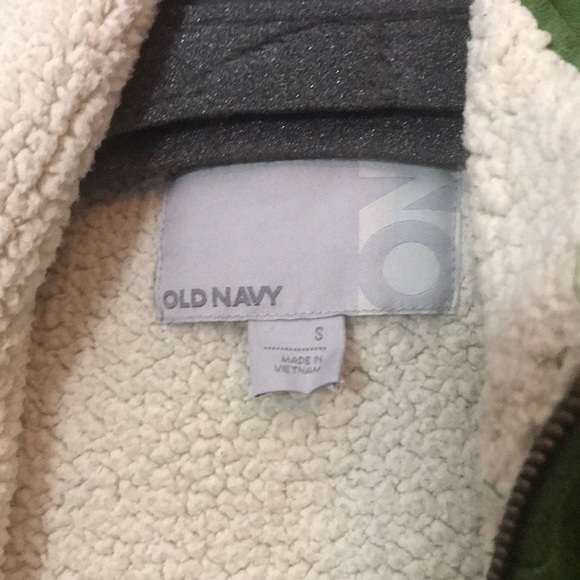 FINAL! Must go by 8/15 Old Navy Sherpa Vest - Picture 4 of 4